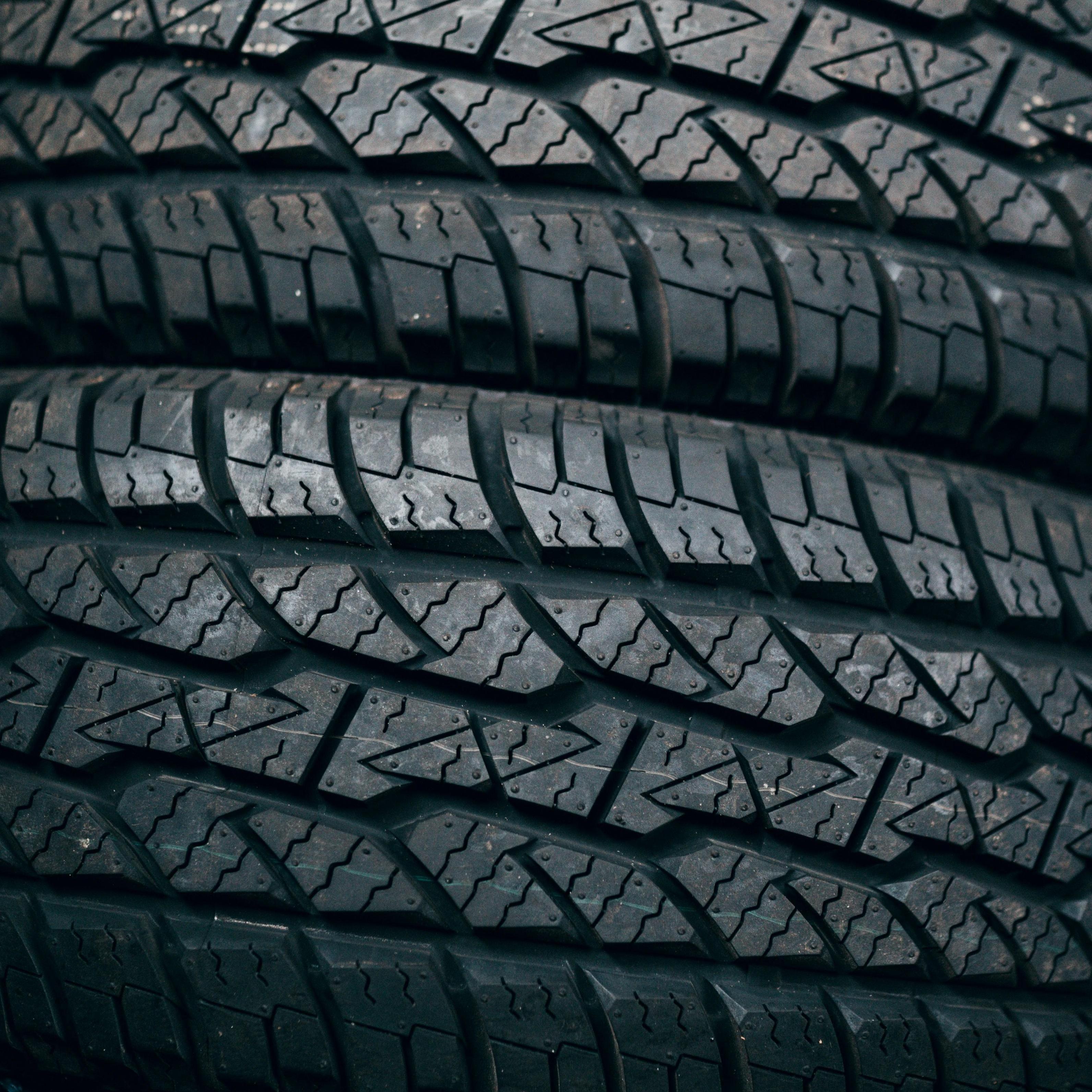 Sanddence Tyre